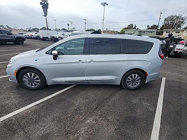 used 2023 Chrysler Pacifica Hybrid car, priced at $29,978