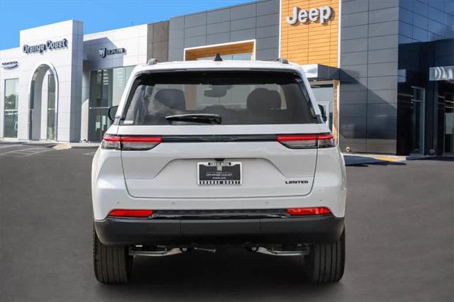 new 2024 Jeep Grand Cherokee car, priced at $40,904