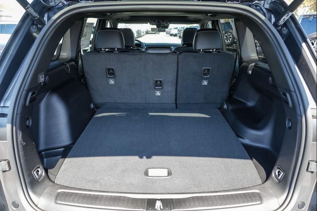 new 2025 Jeep Grand Cherokee car, priced at $34,480