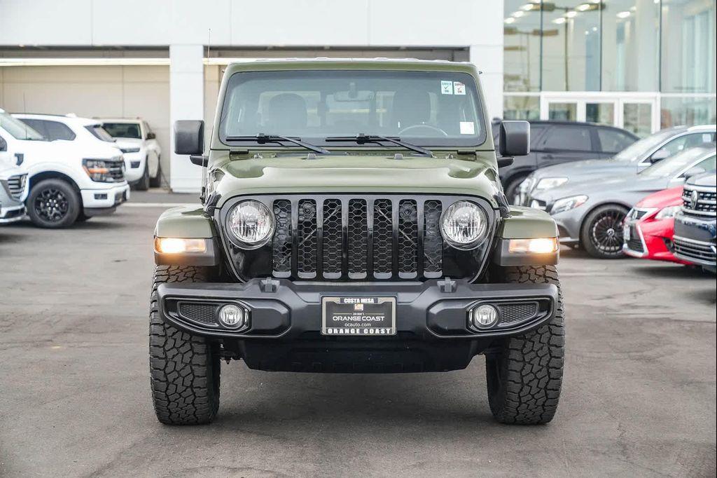 used 2021 Jeep Gladiator car, priced at $33,654