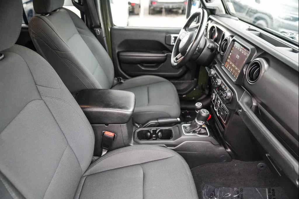 used 2021 Jeep Gladiator car, priced at $33,654