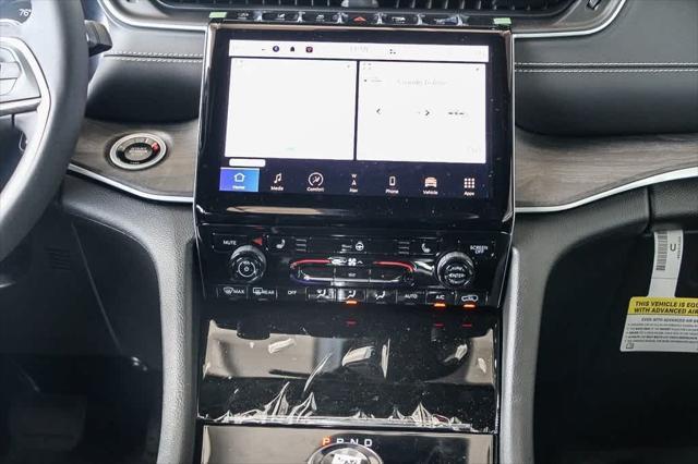 new 2025 Jeep Grand Cherokee car, priced at $42,035