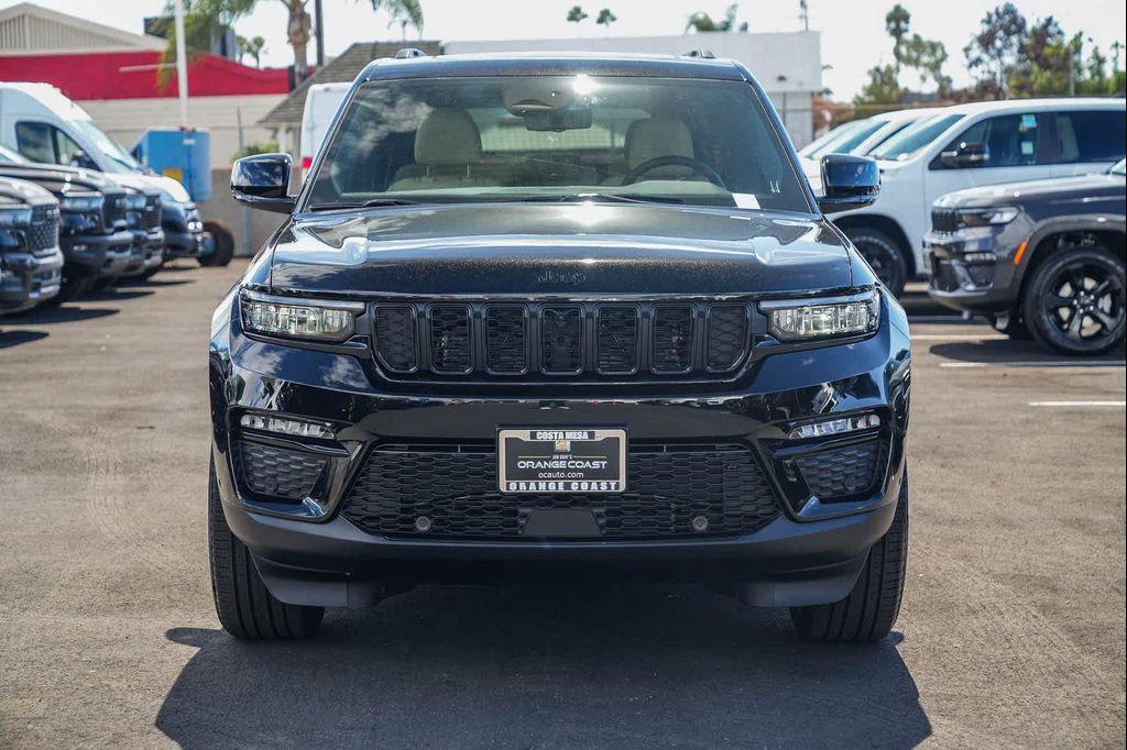 new 2025 Jeep Grand Cherokee car, priced at $49,680
