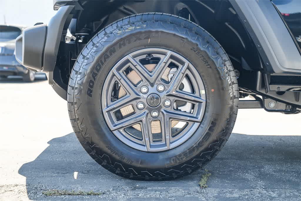 new 2025 Jeep Wrangler car, priced at $46,185
