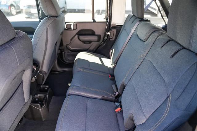 new 2025 Jeep Wrangler car, priced at $42,654
