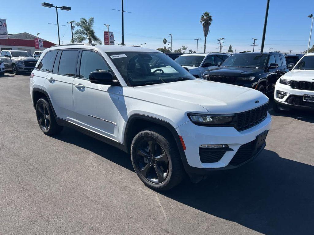 used 2023 Jeep Grand Cherokee car, priced at $29,674