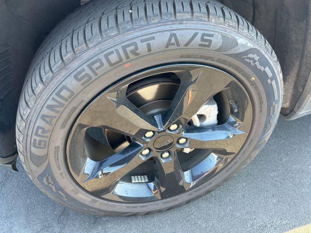 used 2023 Jeep Grand Cherokee car, priced at $29,674