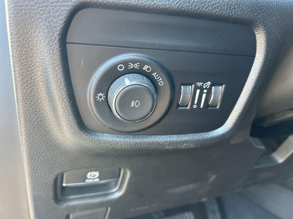 used 2023 Jeep Grand Cherokee car, priced at $29,674