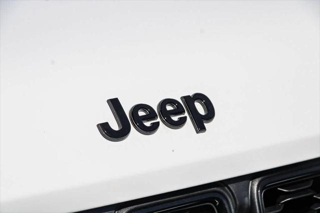 new 2024 Jeep Grand Cherokee car, priced at $47,825