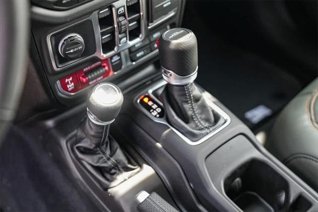 new 2025 Jeep Gladiator car, priced at $53,282