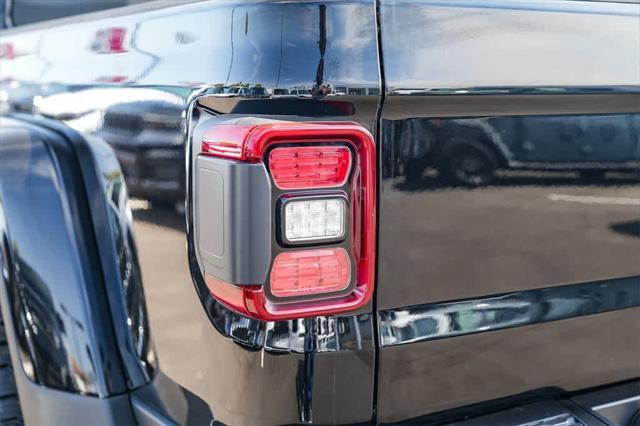 new 2025 Jeep Gladiator car, priced at $53,282