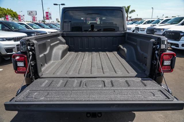 new 2025 Jeep Gladiator car, priced at $53,282