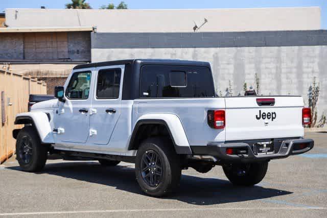 new 2024 Jeep Gladiator car, priced at $42,359