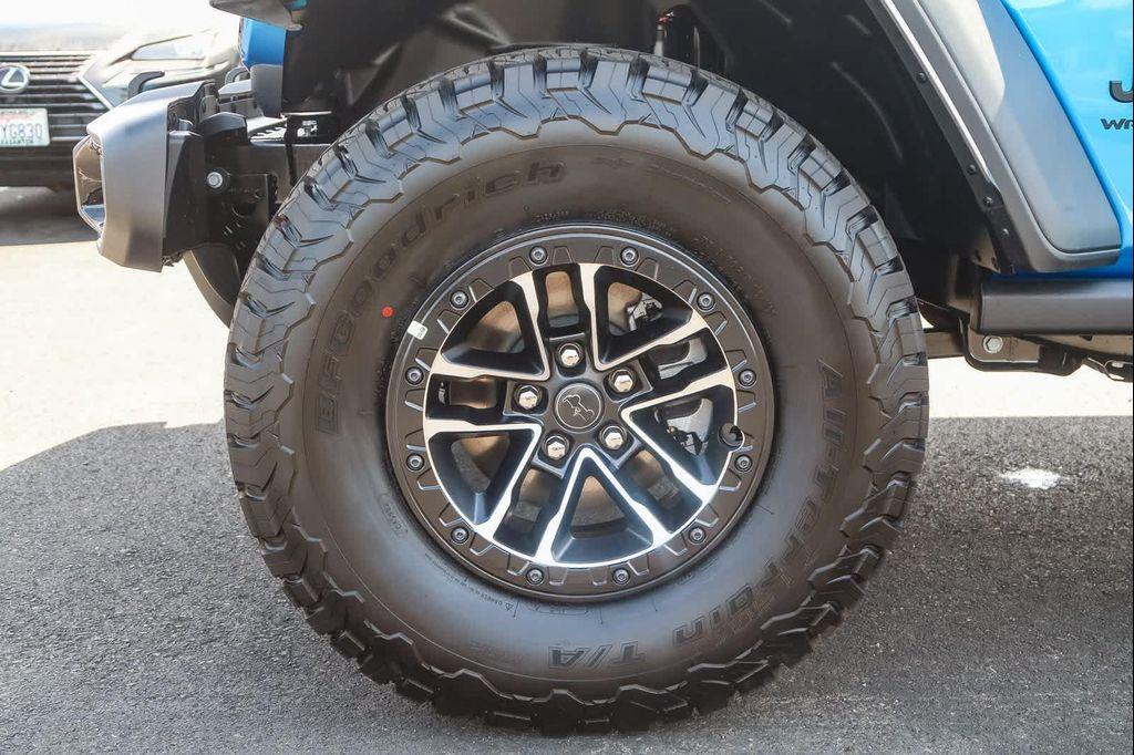 new 2025 Jeep Wrangler car, priced at $47,150