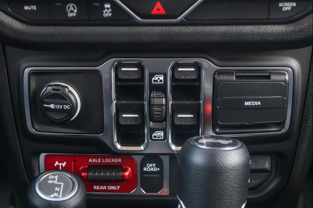 new 2025 Jeep Wrangler car, priced at $47,150