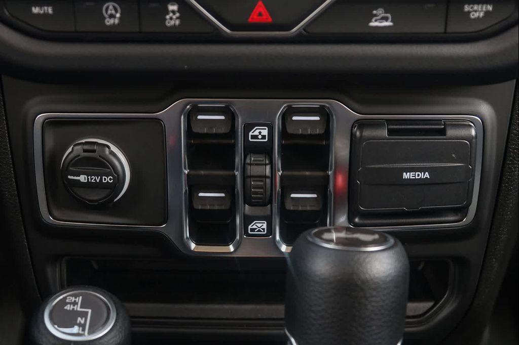 new 2025 Jeep Wrangler car, priced at $49,980