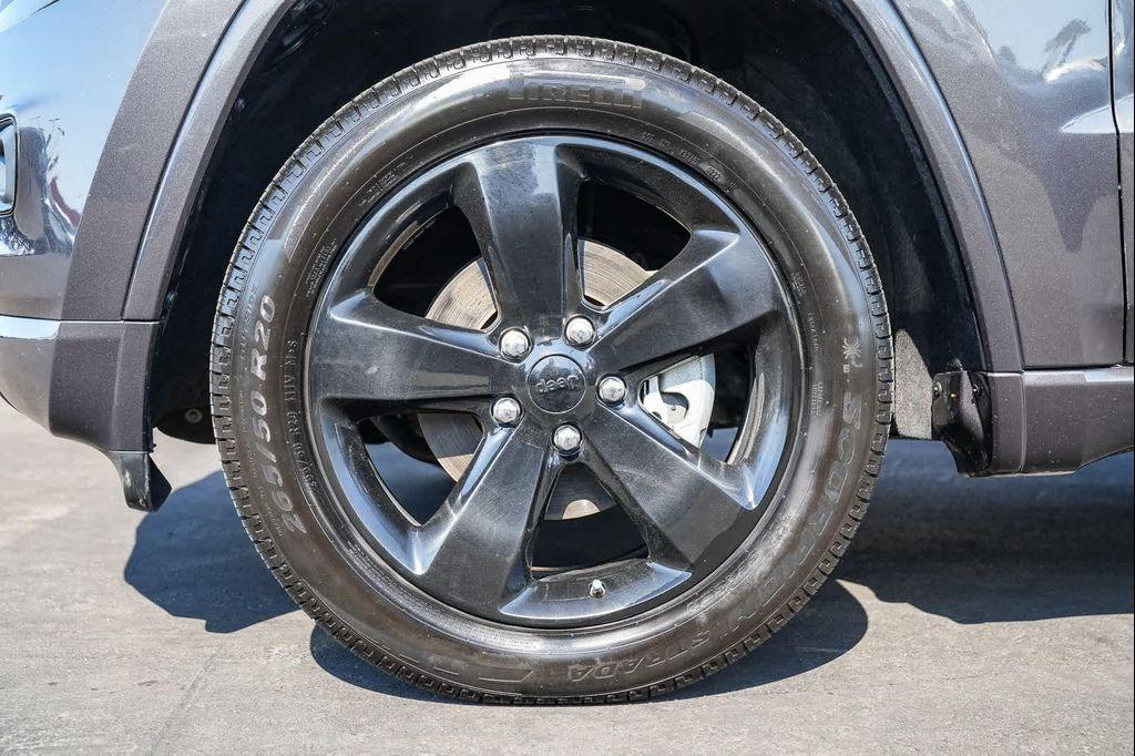 used 2015 Jeep Grand Cherokee car, priced at $13,888