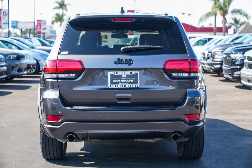 used 2015 Jeep Grand Cherokee car, priced at $13,888