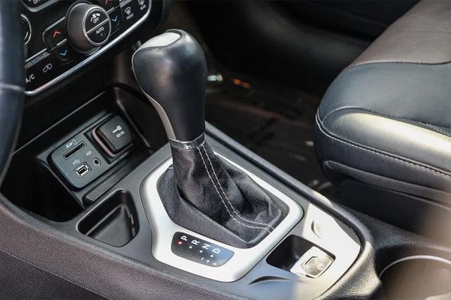 used 2015 Jeep Cherokee car, priced at $9,500