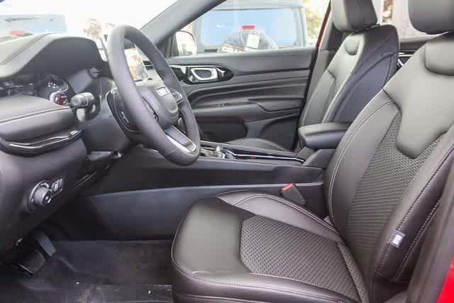 new 2024 Jeep Compass car, priced at $32,605