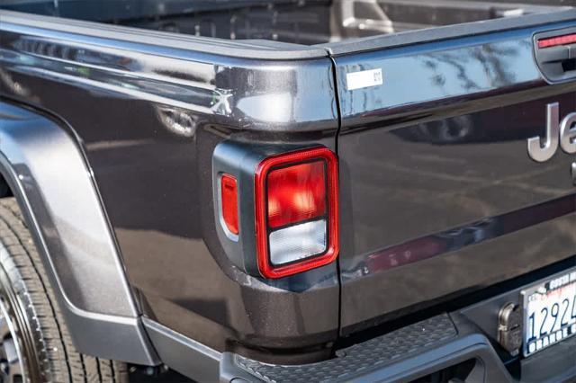 used 2023 Jeep Gladiator car, priced at $36,994