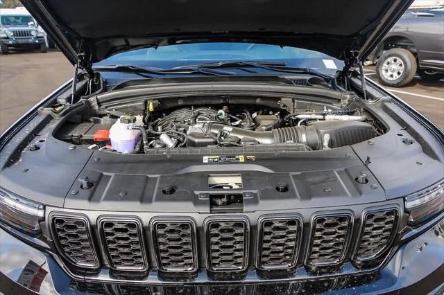 new 2025 Jeep Grand Cherokee car, priced at $43,675