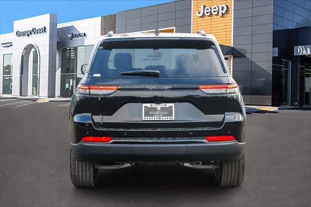 new 2025 Jeep Grand Cherokee car, priced at $43,675