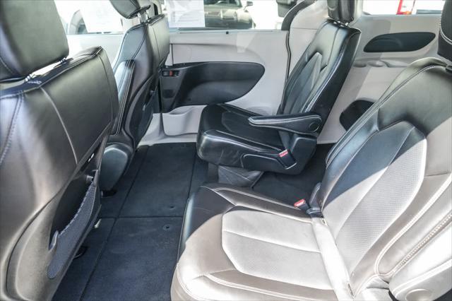 used 2024 Chrysler Pacifica car, priced at $25,839