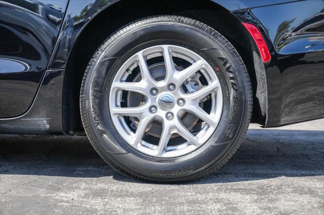 used 2024 Chrysler Pacifica car, priced at $25,839