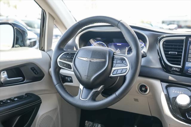 used 2024 Chrysler Pacifica car, priced at $25,839
