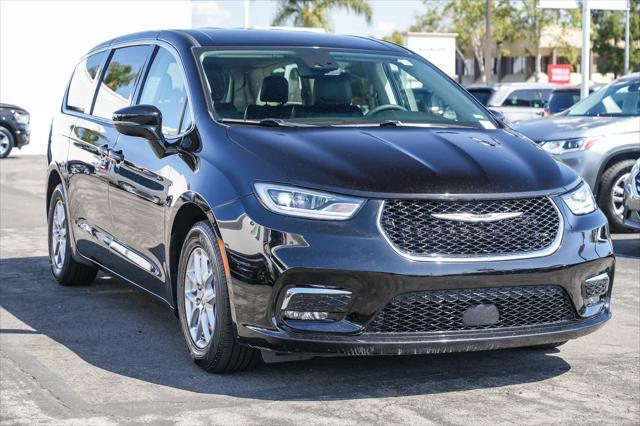 used 2024 Chrysler Pacifica car, priced at $25,839