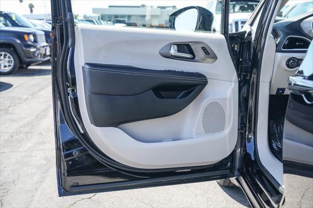 used 2024 Chrysler Pacifica car, priced at $25,839