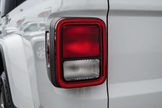 used 2021 Jeep Gladiator car, priced at $28,727