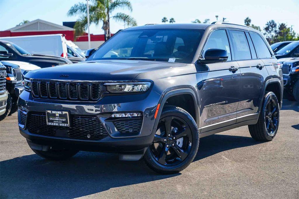 new 2025 Jeep Grand Cherokee car, priced at $45,410