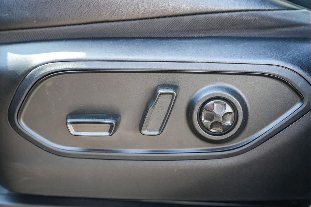used 2022 Jeep Grand Cherokee car, priced at $33,145