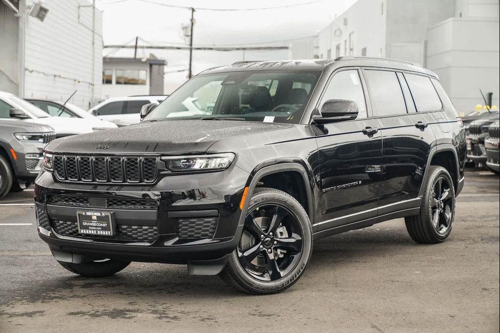 new 2025 Jeep Grand Cherokee L car, priced at $39,625