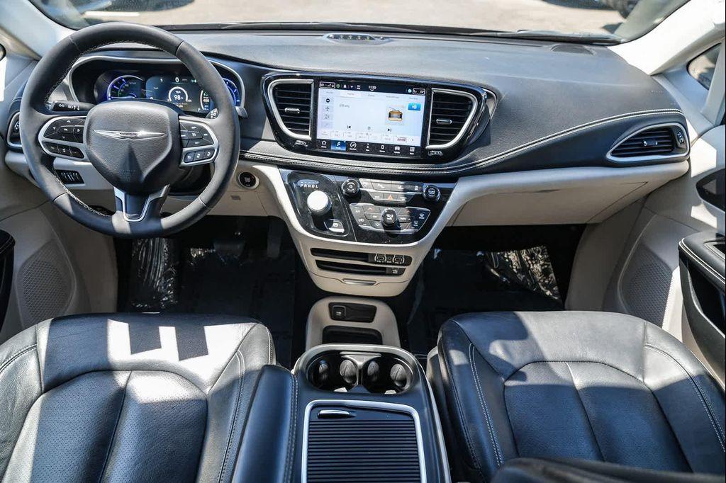 used 2022 Chrysler Pacifica Hybrid car, priced at $28,972