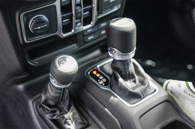 new 2025 Jeep Gladiator car, priced at $46,040