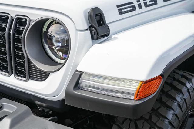 new 2025 Jeep Gladiator car, priced at $46,040