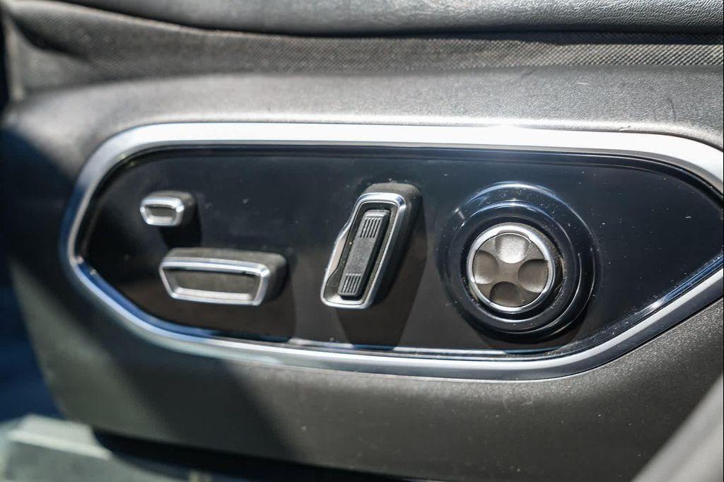 used 2022 Jeep Grand Cherokee L car, priced at $32,900