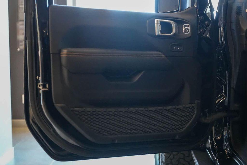 new 2025 Jeep Wrangler car, priced at $99,580