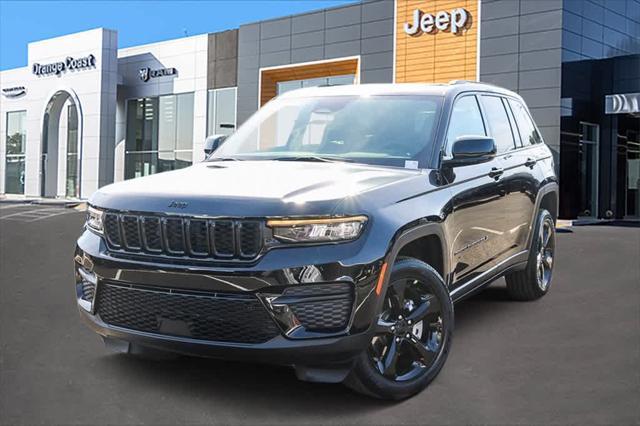 new 2025 Jeep Grand Cherokee car, priced at $43,675