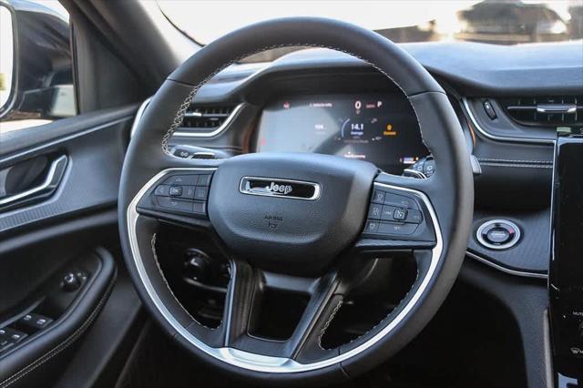 new 2025 Jeep Grand Cherokee car, priced at $43,675