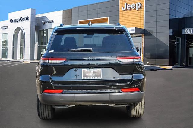 new 2025 Jeep Grand Cherokee car, priced at $43,675