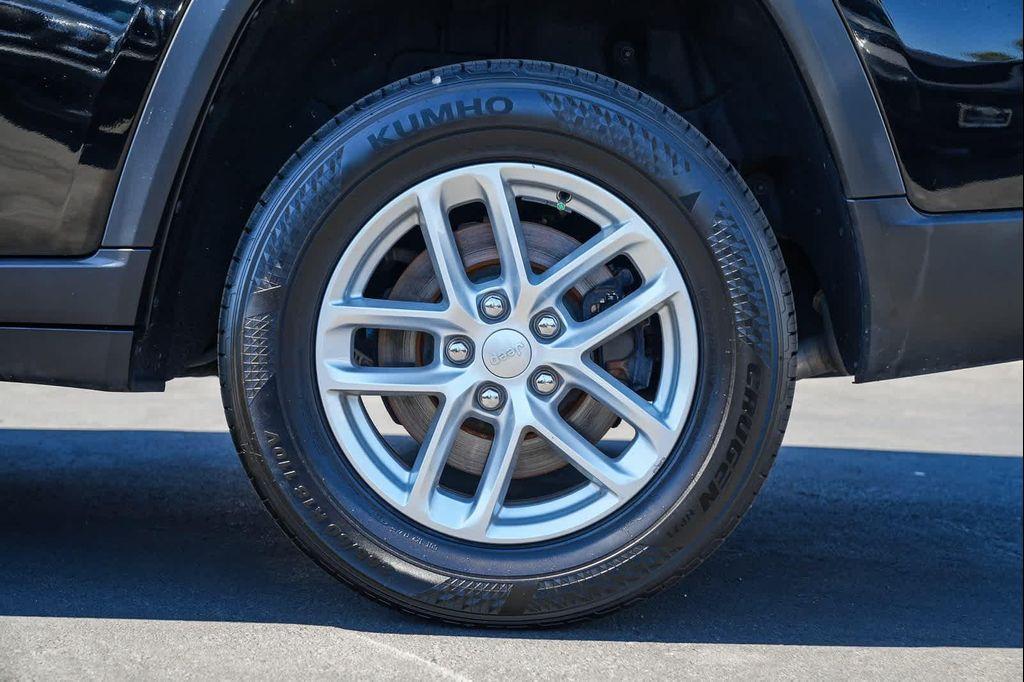 used 2022 Jeep Grand Cherokee L car, priced at $29,972