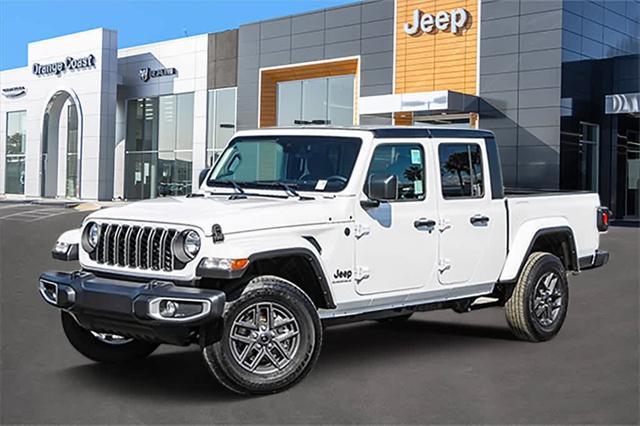 new 2024 Jeep Gladiator car, priced at $35,139