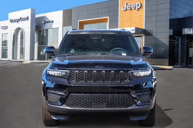 new 2024 Jeep Grand Cherokee car, priced at $39,679