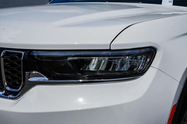 new 2025 Jeep Grand Cherokee car, priced at $46,696