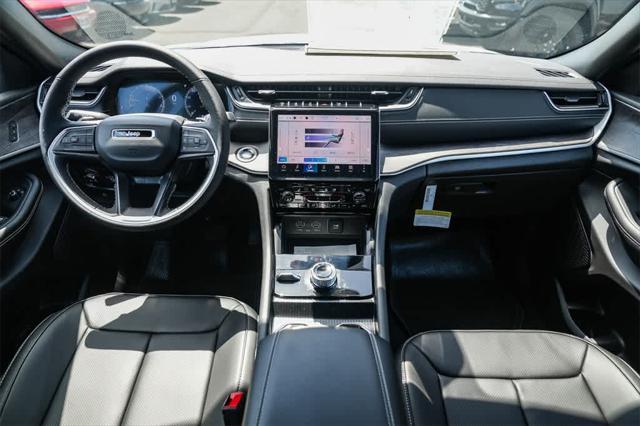 new 2025 Jeep Grand Cherokee car, priced at $46,696
