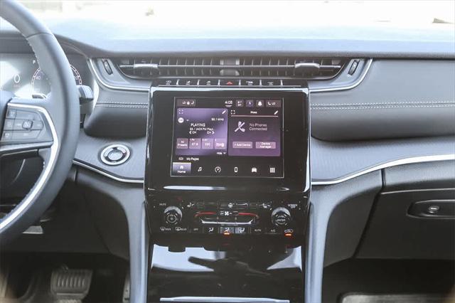 new 2025 Jeep Grand Cherokee L car, priced at $39,992
